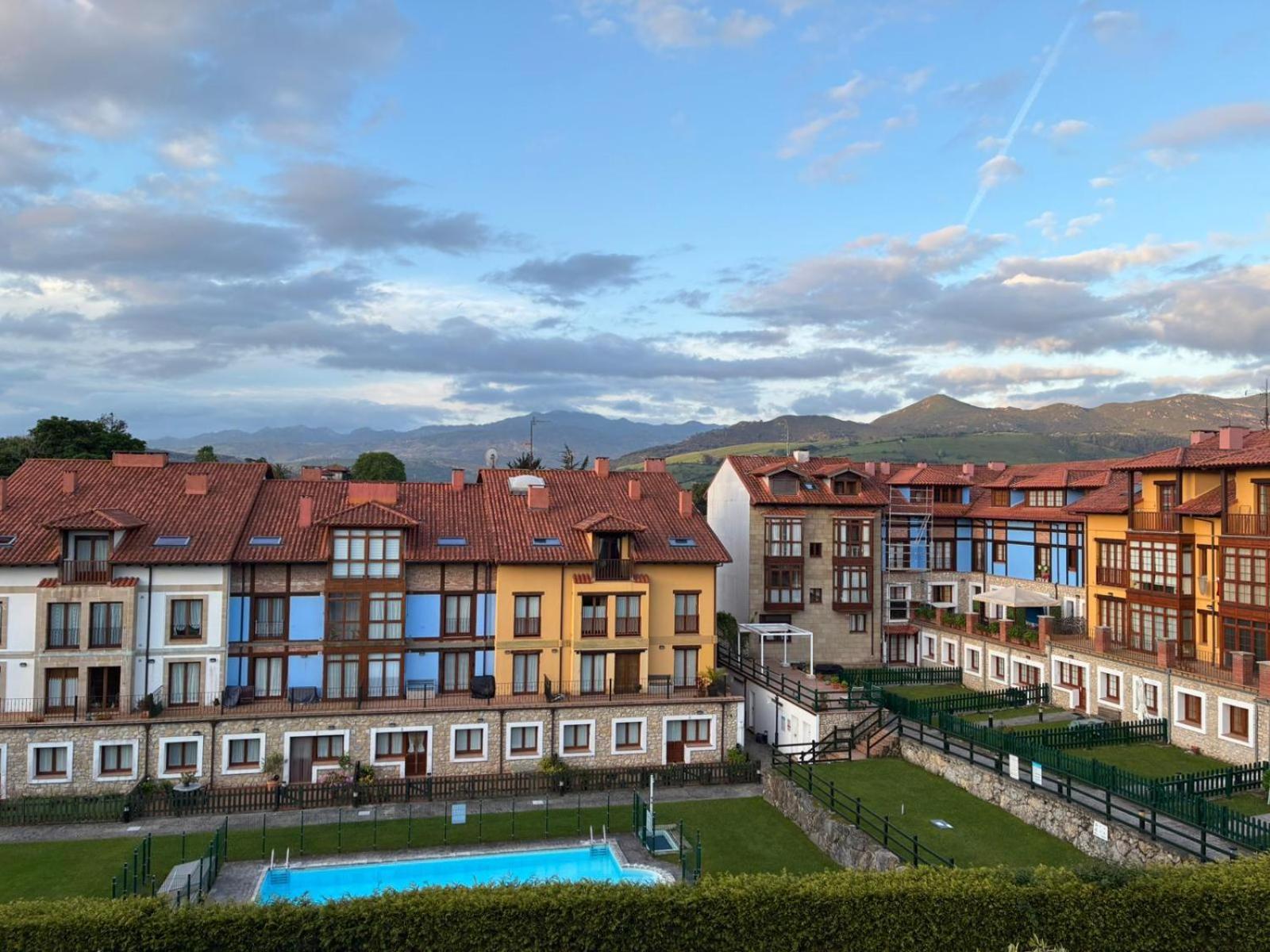 Appartement Precioso Atico Con Vistas En El Capricho De Colombres, Asturias *